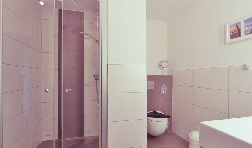 Dusche und WC
