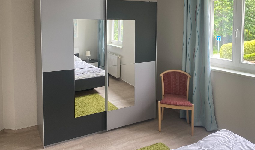 Schlafzimmer 2