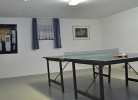 Tischtennisplatte im Gemeinschaftskeller