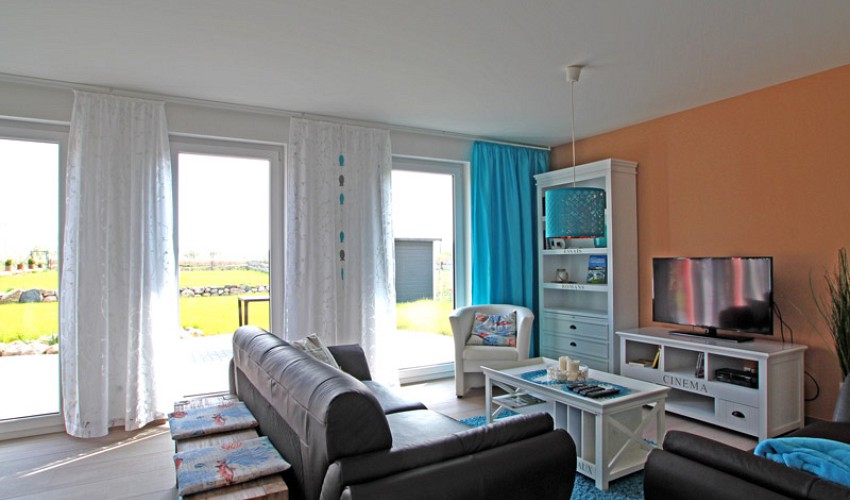 Sitzlandschaft vor den Terrassenfenstern