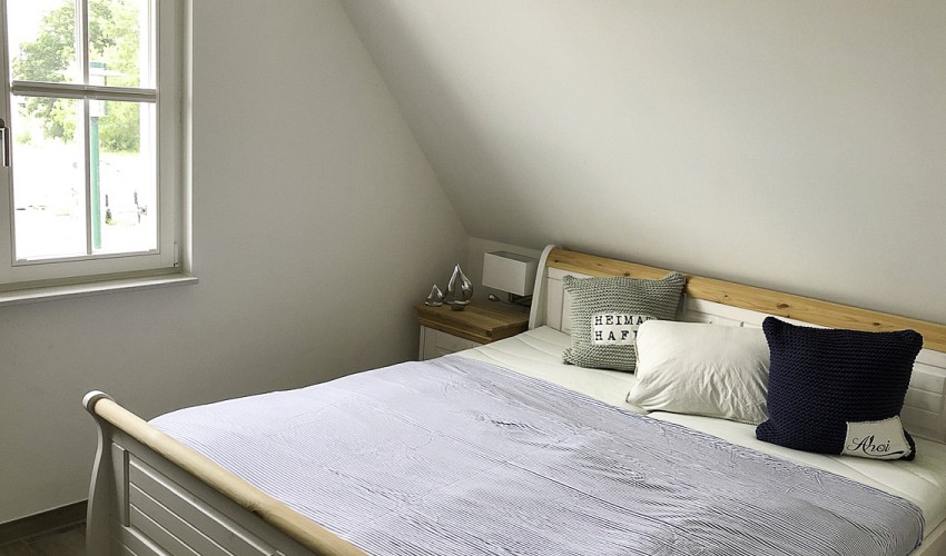 1. Schlafzimmer im OG