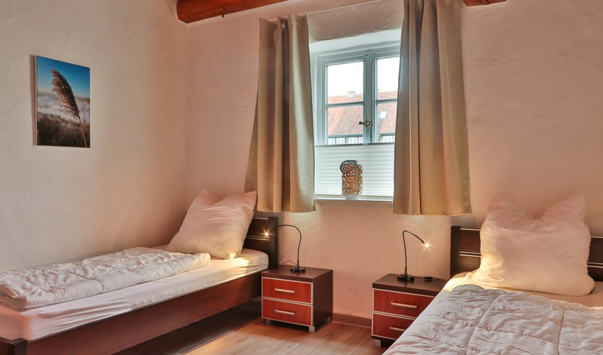 Schlafzimmer mit 2 Einzelbetten