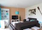 helles und geräumiges Wohnzimmer