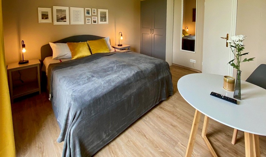 Schlafzimmer 2