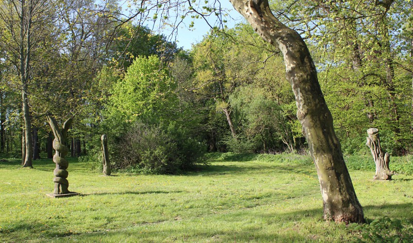 der Skulpturenpark am Herrenhaus