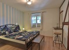 !. Schlafzimmer mit begehbarem Kleiderschrank