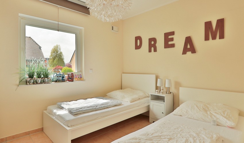 Schlafzimmer 2