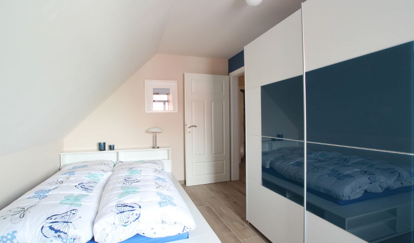 2. Schlafzimmer im OG