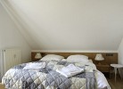 Schlafzimmer mit Doppelbett
