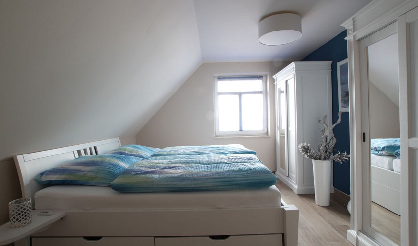 1. Schlafzimmer im OG
