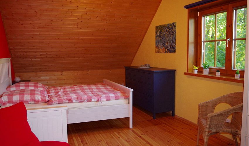 Doppelbett im Schlafzimmer